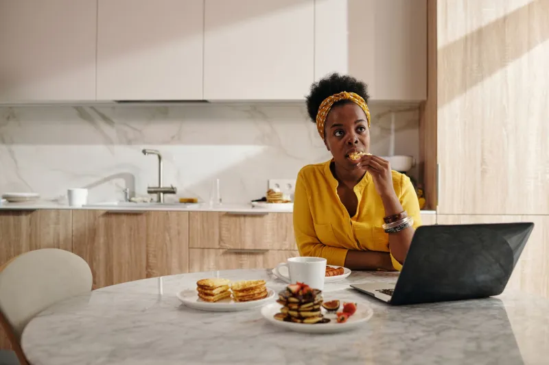 Scrambled Eggs at Midnight: What You Eat Alone Tells the Whole Truth About You